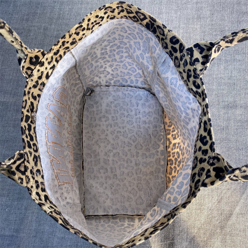 ユニセックスヒョウ柄刺繍キャンバストートバッグカジュアルハン - Embroidery Motif のレビューと価格