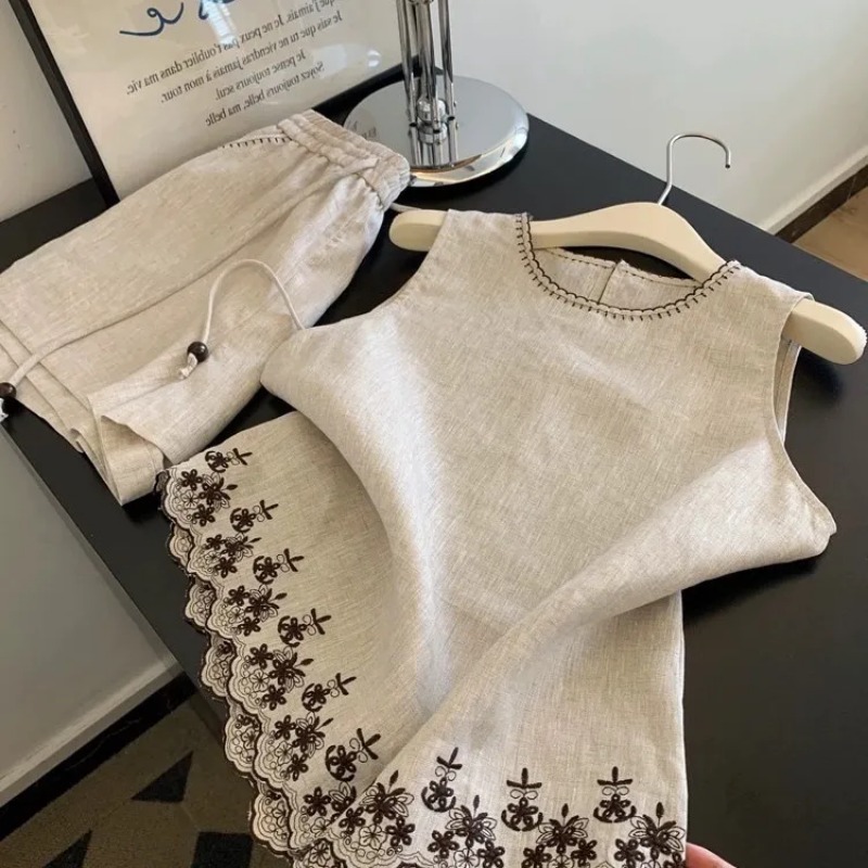 シンプルなオールドマネースタイルの綿麻ヘビーインダストリー刺 - Embroidery Class のレビューと価格
