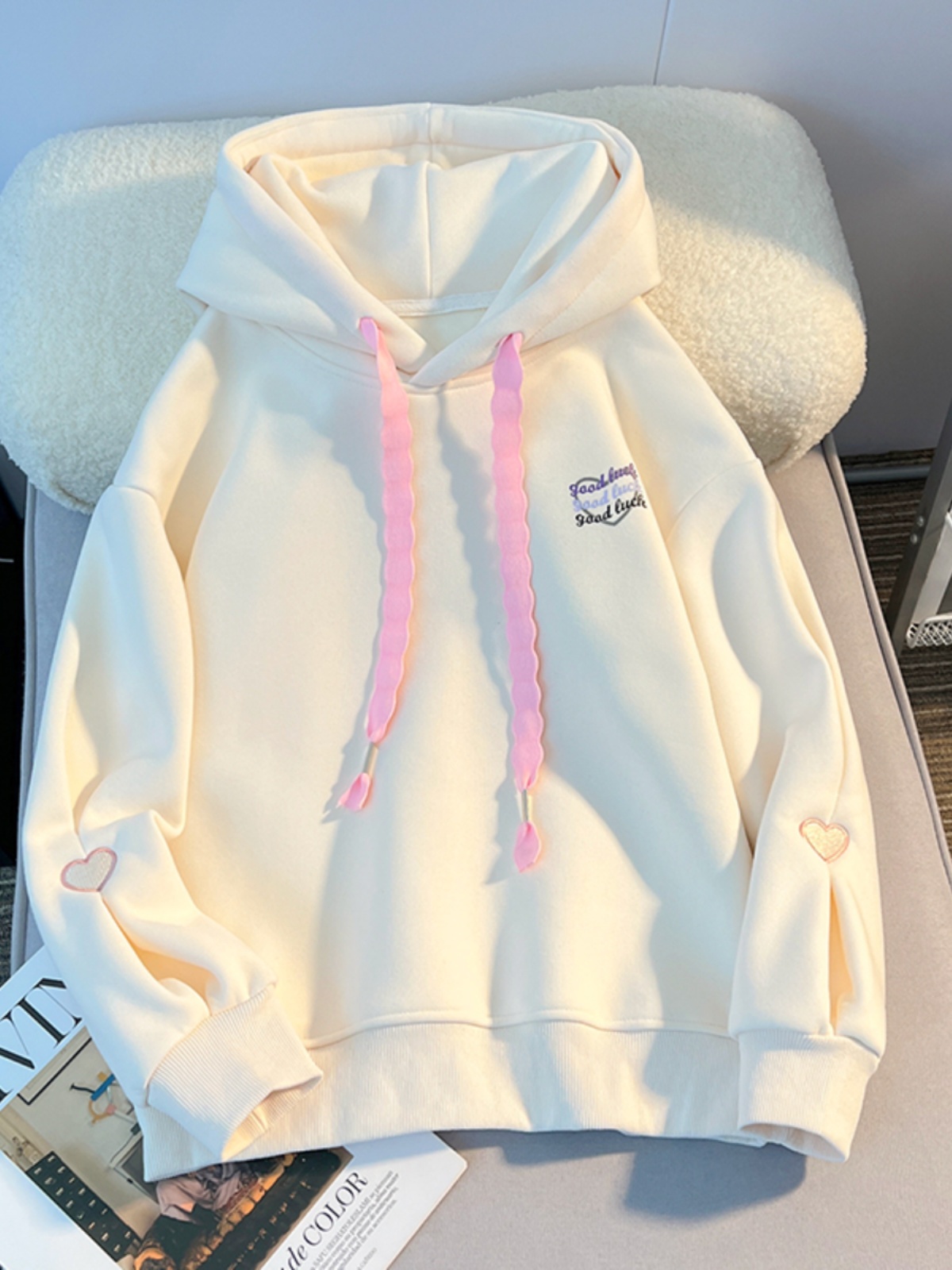 厚手のパーカースウェットシャツ女の子が大好きな刺繍デザインセ - Embroidery Design Love のレビューと価格
