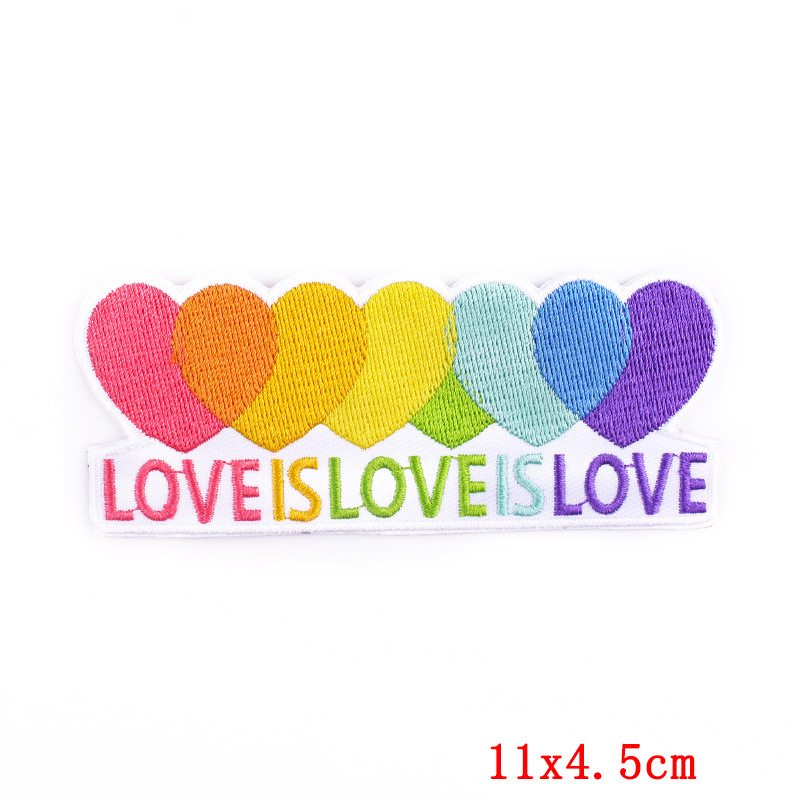 デザイナーパンクラブハートアイロン縫製刺繍バッジパッチ DI - Embroidery Design Love のレビューと価格