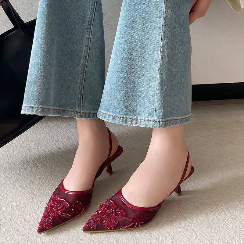 2026 エレガントなスリングバックサンダル女性薄型ハイヒー - Embroidery Flower のレビューと価格